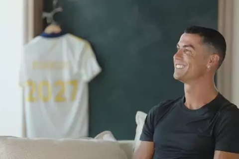 كريستيانو يشيد بجماهير النصر: هم سبب بقائي لعامين آخرين